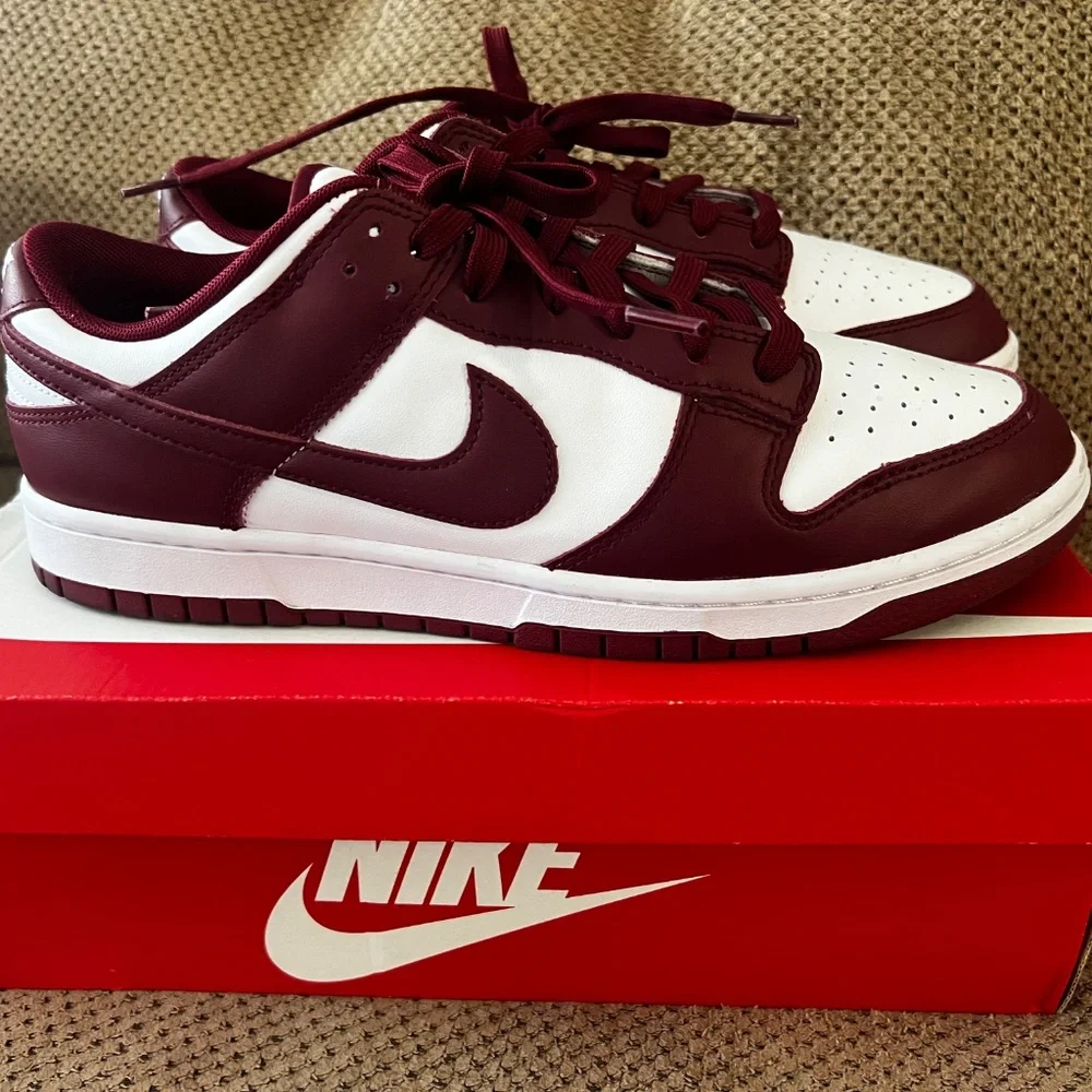 Nike Dunk Low Retro - Picture 2 of 5